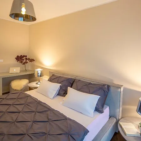 Apartment Deluxe