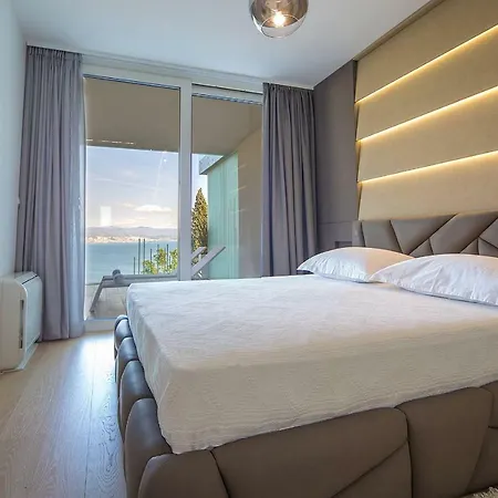 Apartment Deluxe Opatija