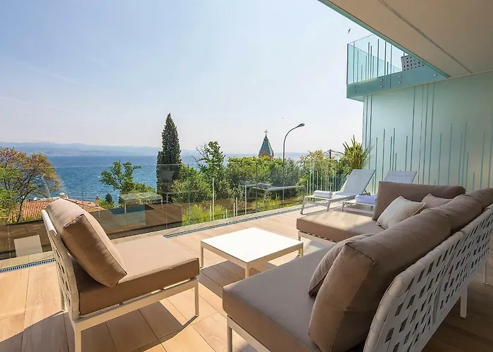 Deluxe * Opatija